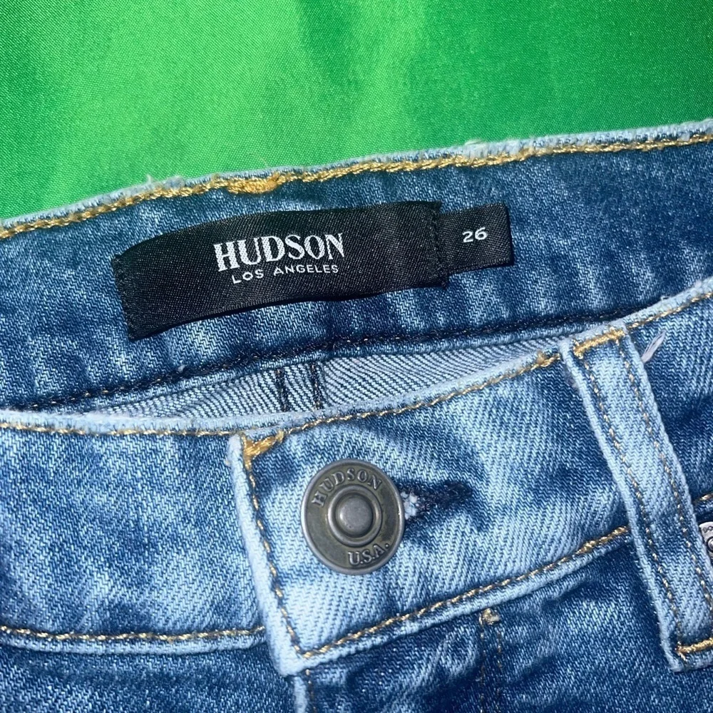 Hudson Jeans Women's Light Blue Holly Straight Leg Jeans size 26